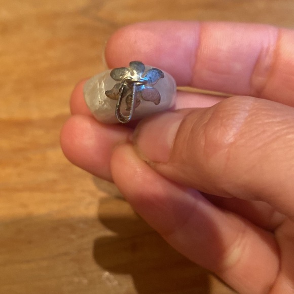 Stone Pendant “White” - Picture 2 of 4